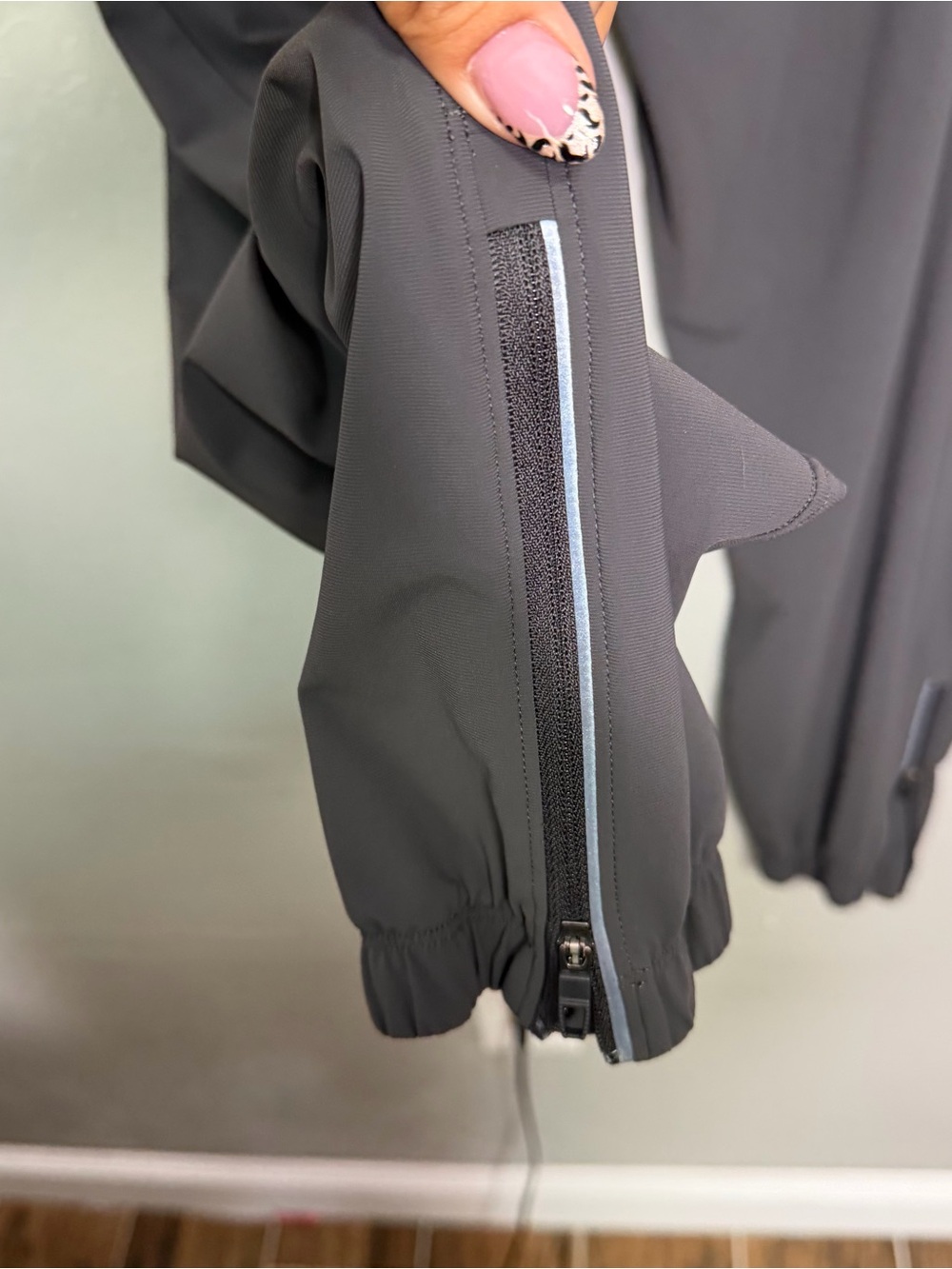 Lululemon Men’s Athletic Workout Running Surge Jogger in Graphite Grey Sz L FLAW - Picture 6 of 7